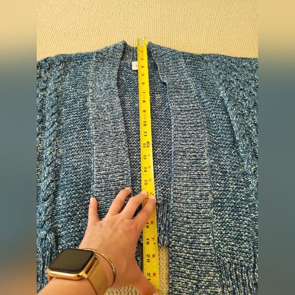 EUC Cabi Blue Cable Open Cardigan - Picture 2 of 14